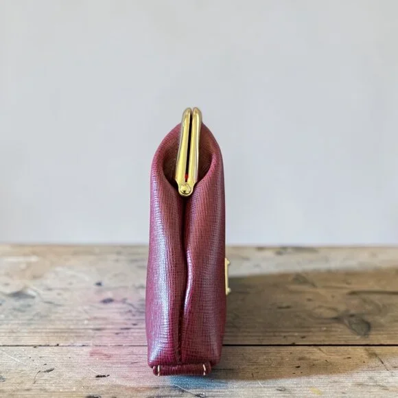 Dooney & Bourke Leather Large Framed Coin Purse Kisslock NWT Cranberry - Picture 14 of 16